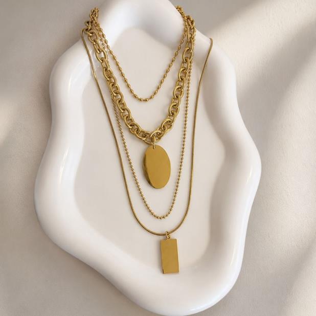 Neressa gold